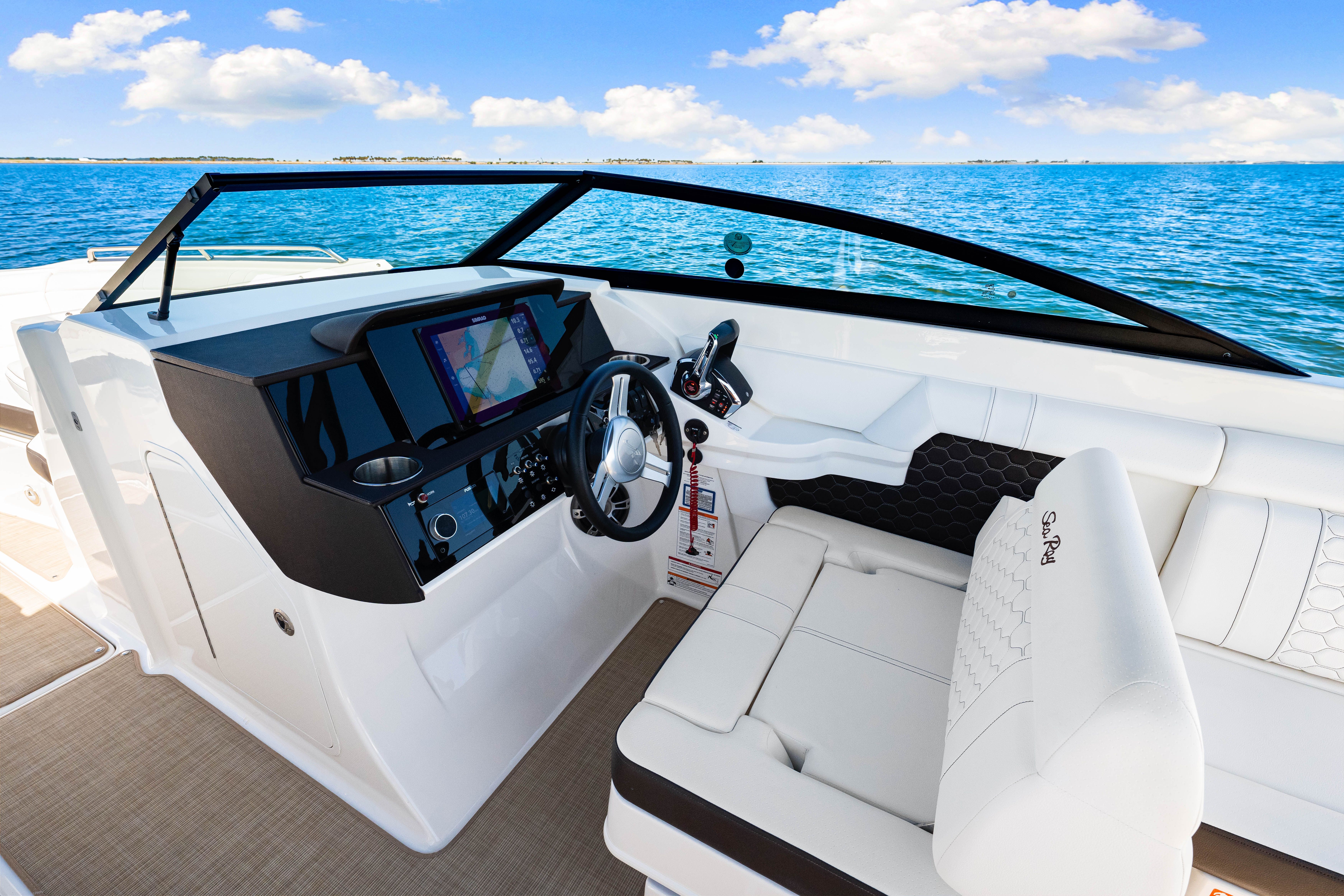 2025 Sea Ray SDX 290 Outboard Image Thumbnail #31