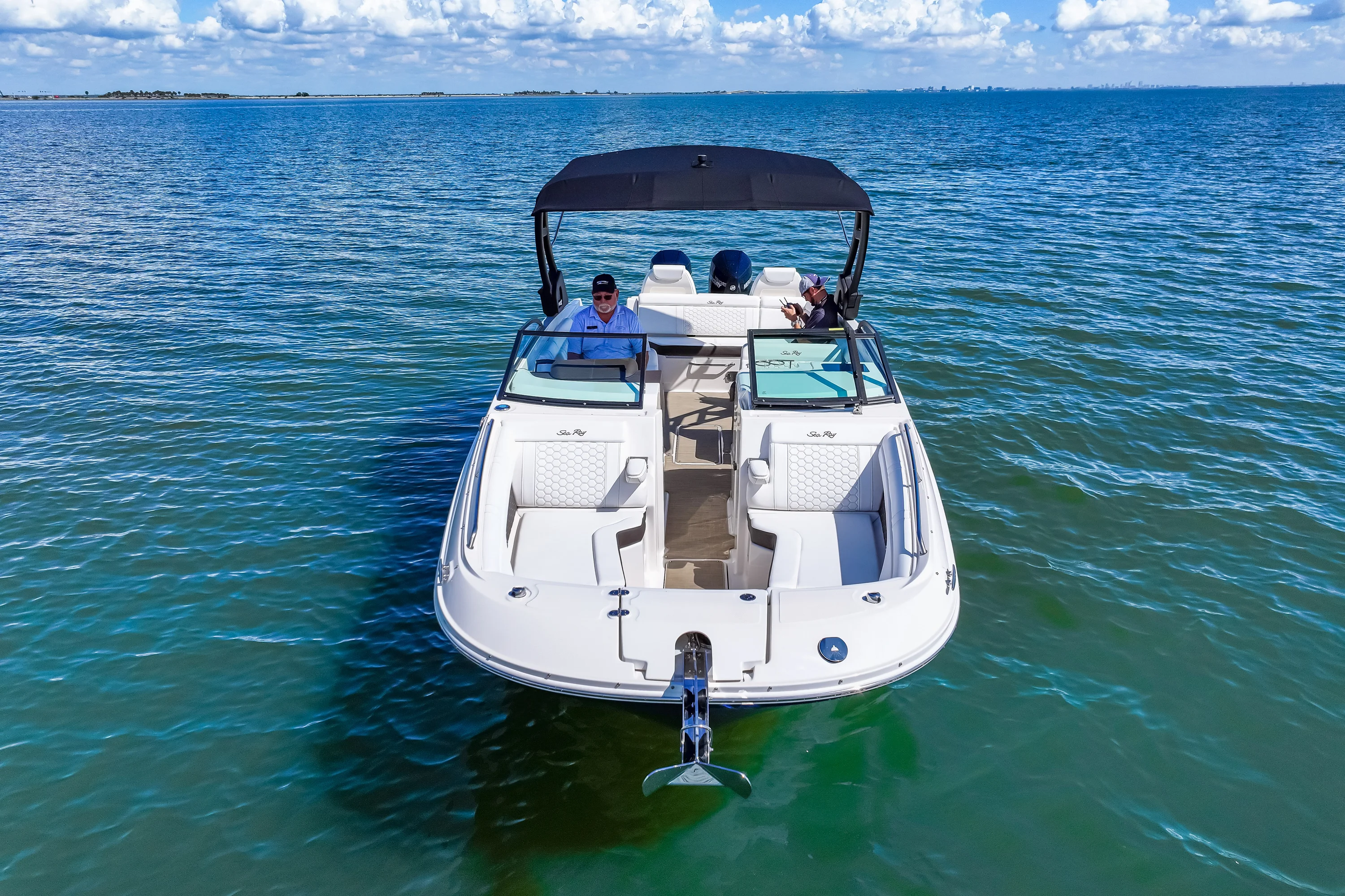 2025 Sea Ray SDX 290 Outboard Image Thumbnail #3