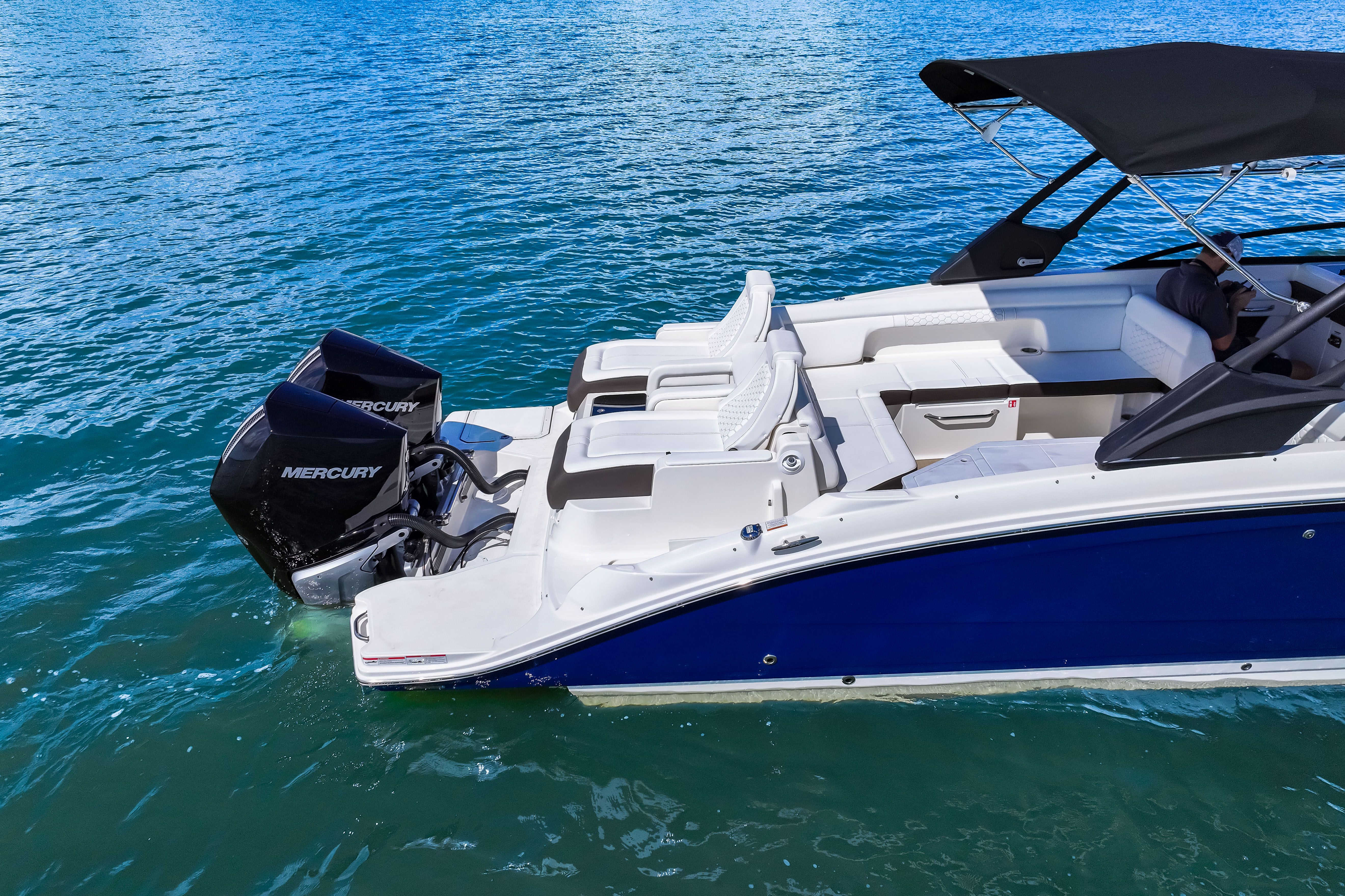 2025 Sea Ray SDX 290 Outboard Image Thumbnail #8