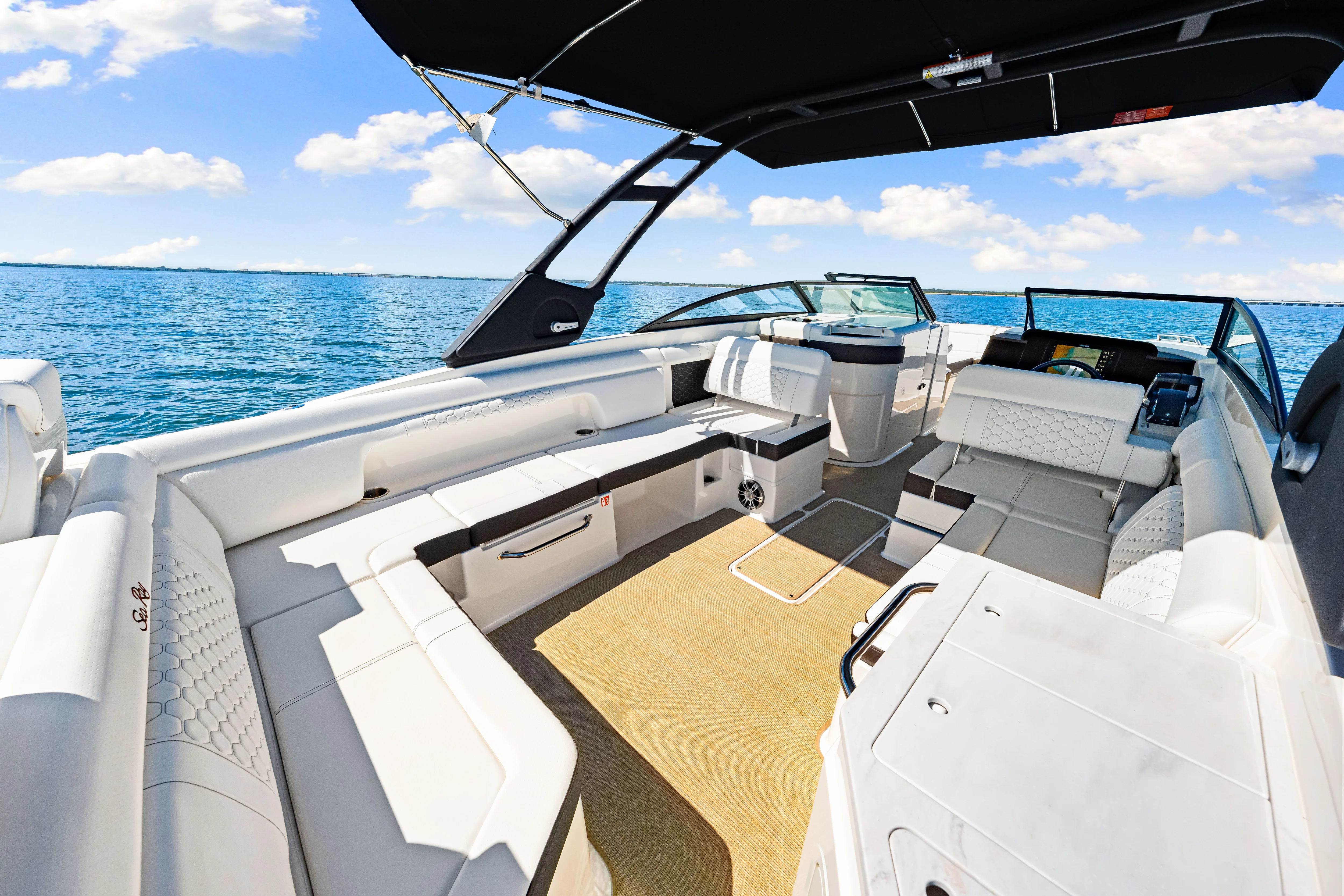 2025 Sea Ray SDX 290 Outboard Image Thumbnail #26