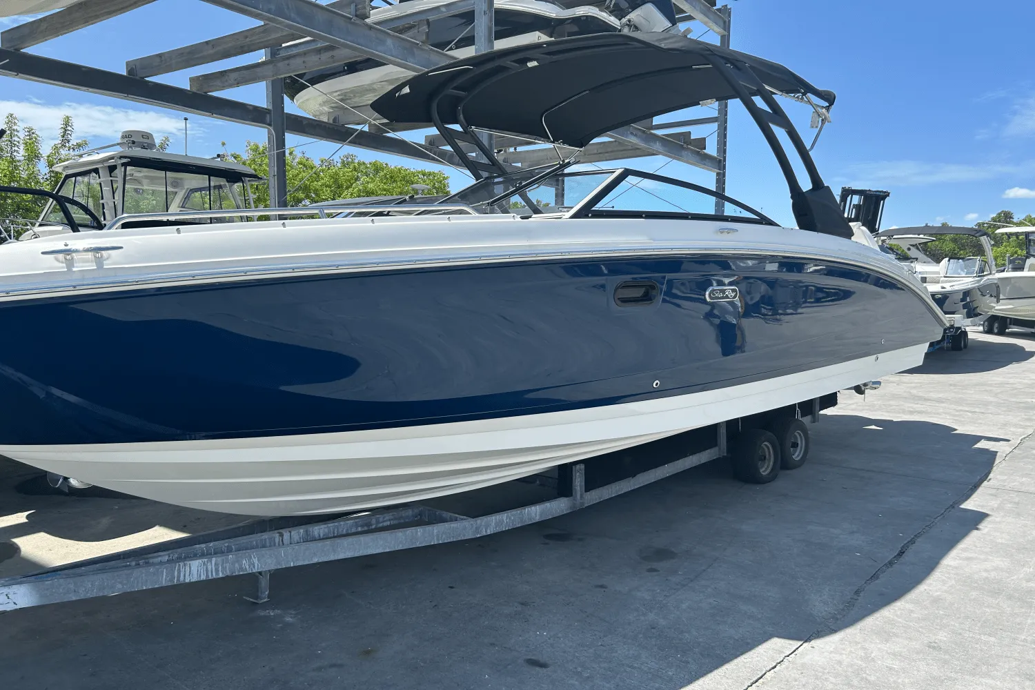 2025 Sea Ray SDX 290 Outboard Image Thumbnail #1