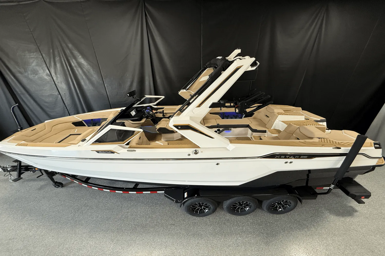 2025 Mastercraft XSTAR Image Thumbnail #1