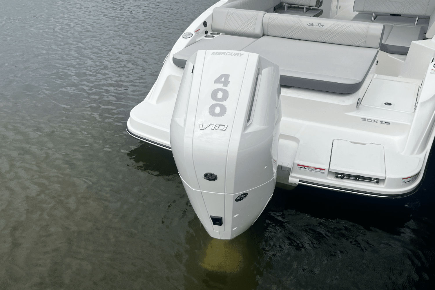 2025 Sea Ray SDX 270 Outboard Image Thumbnail #8