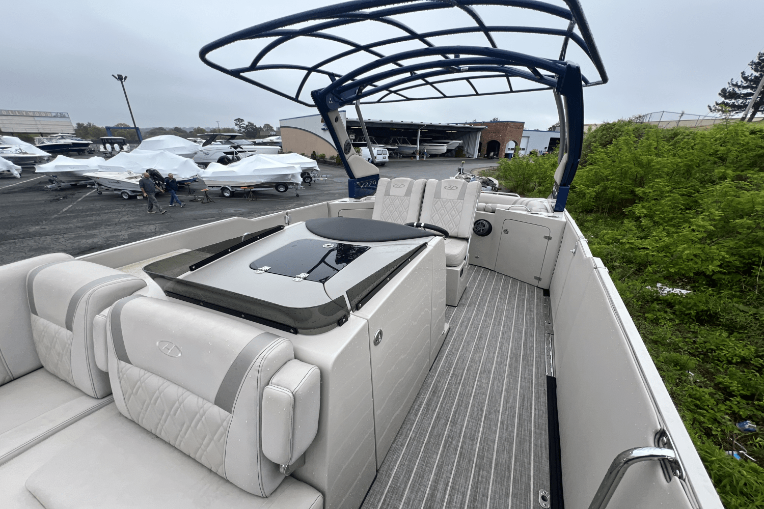 2016 Harris V 270 Image Thumbnail #6