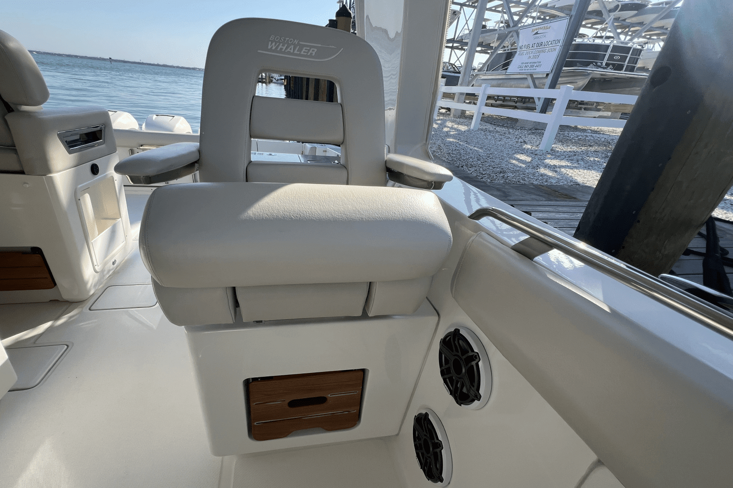 2020 Boston Whaler 380 REALM Image Thumbnail #15