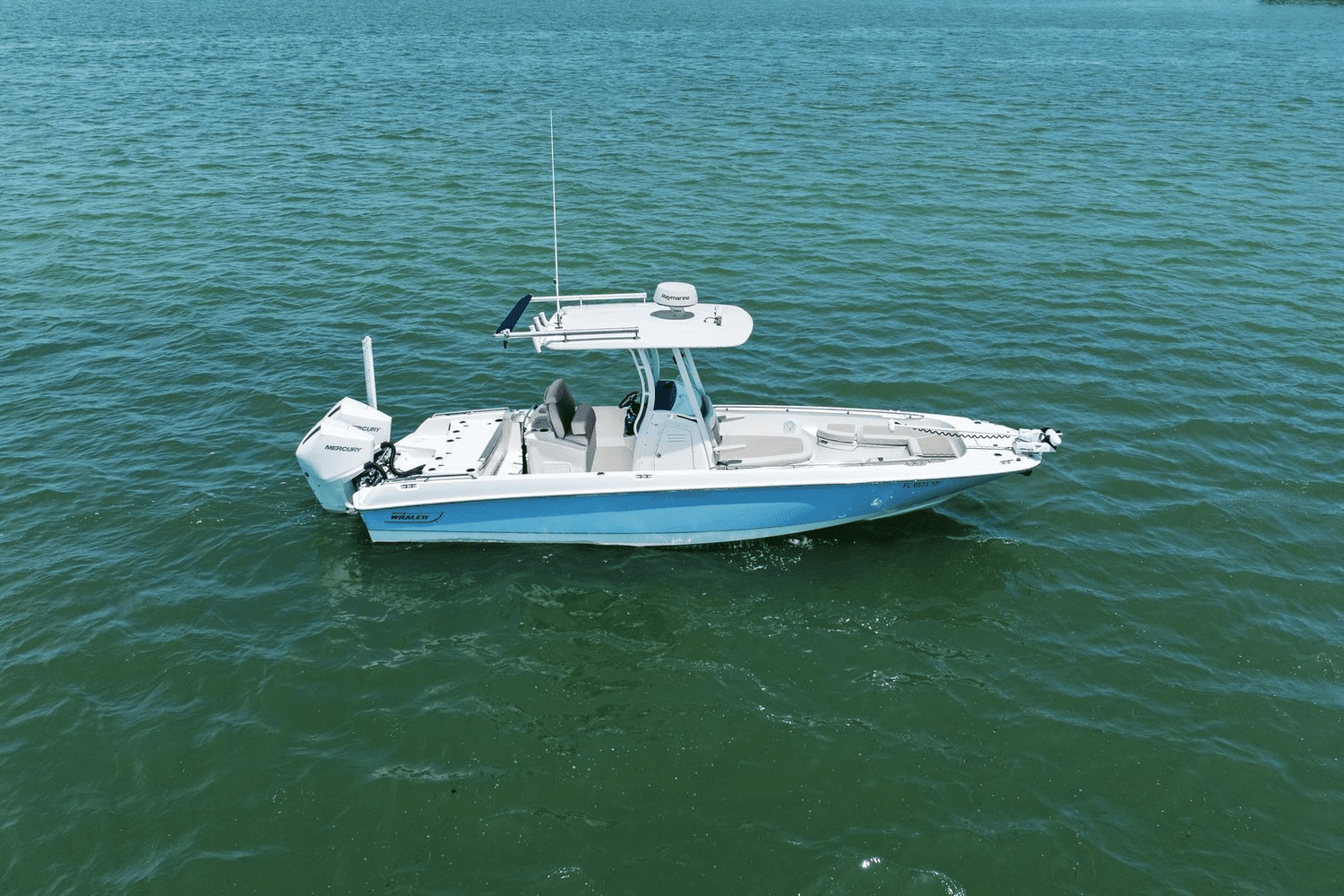 2020 Boston Whaler 270 DAUNTLESS Image Thumbnail #3