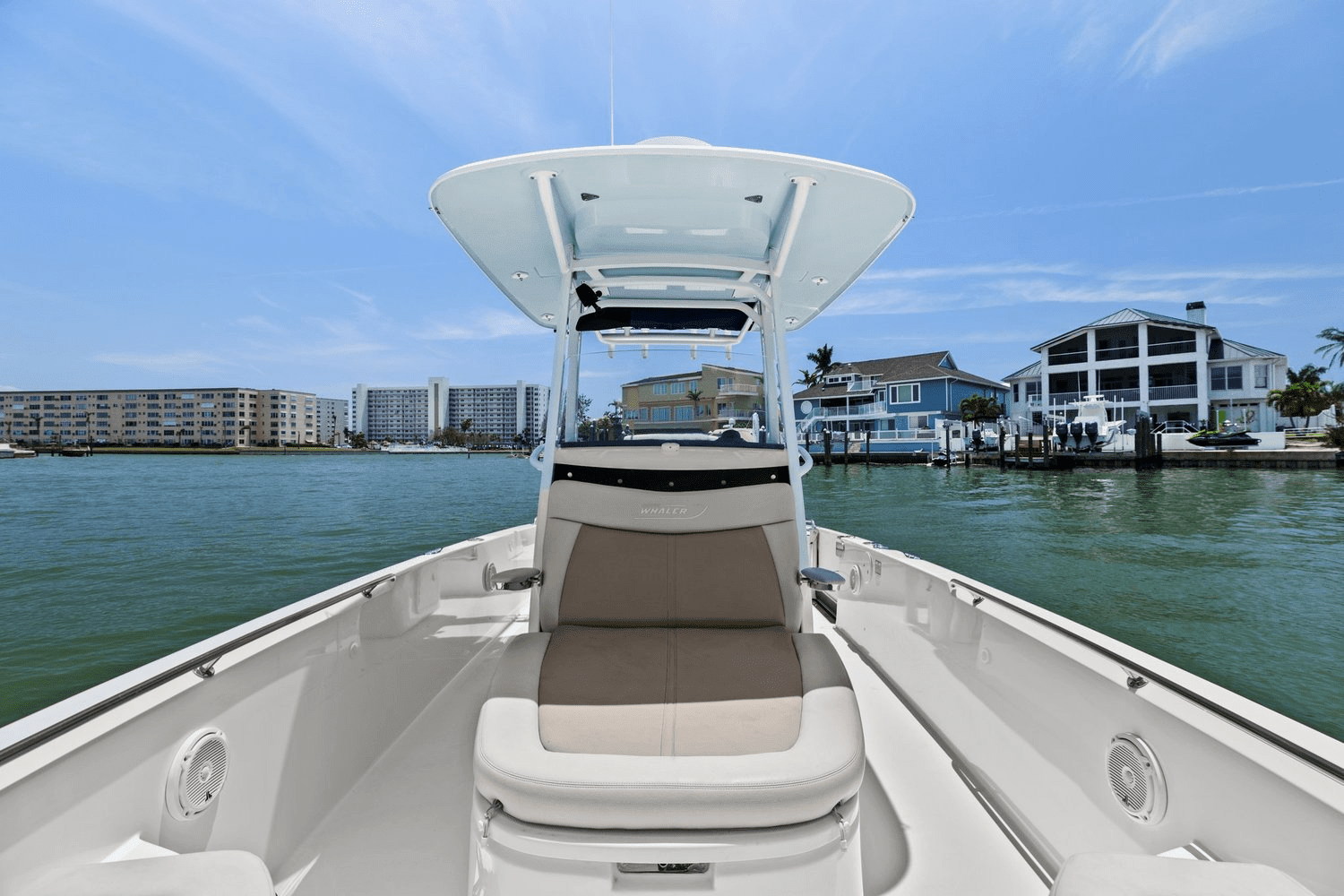 2020 Boston Whaler 270 DAUNTLESS Image Thumbnail #43