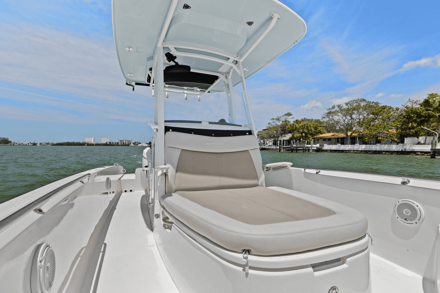 2020 Boston Whaler 270 DAUNTLESS Image Thumbnail #28