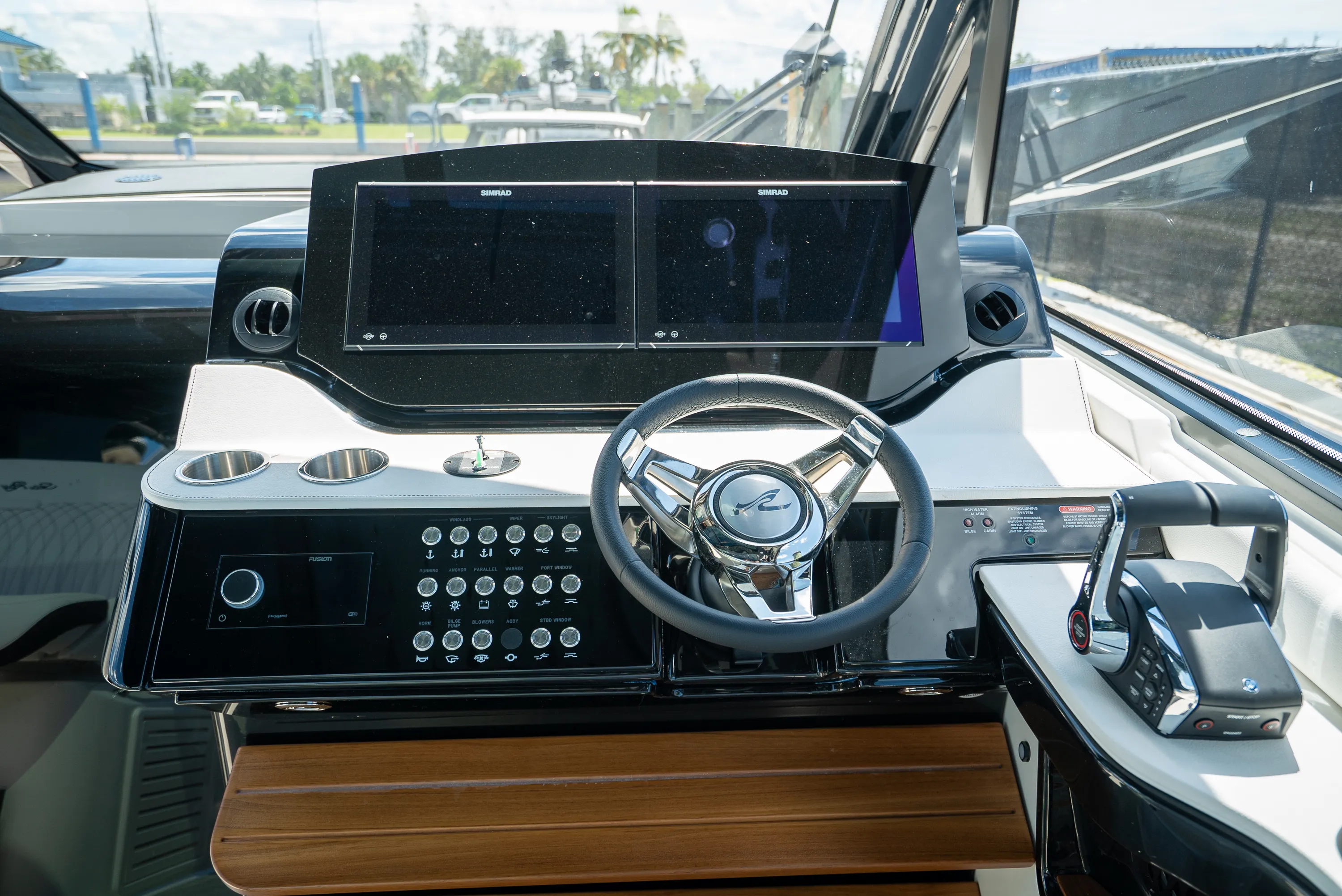 2026 Sea Ray Sundancer 370 Outboard Image Thumbnail #11