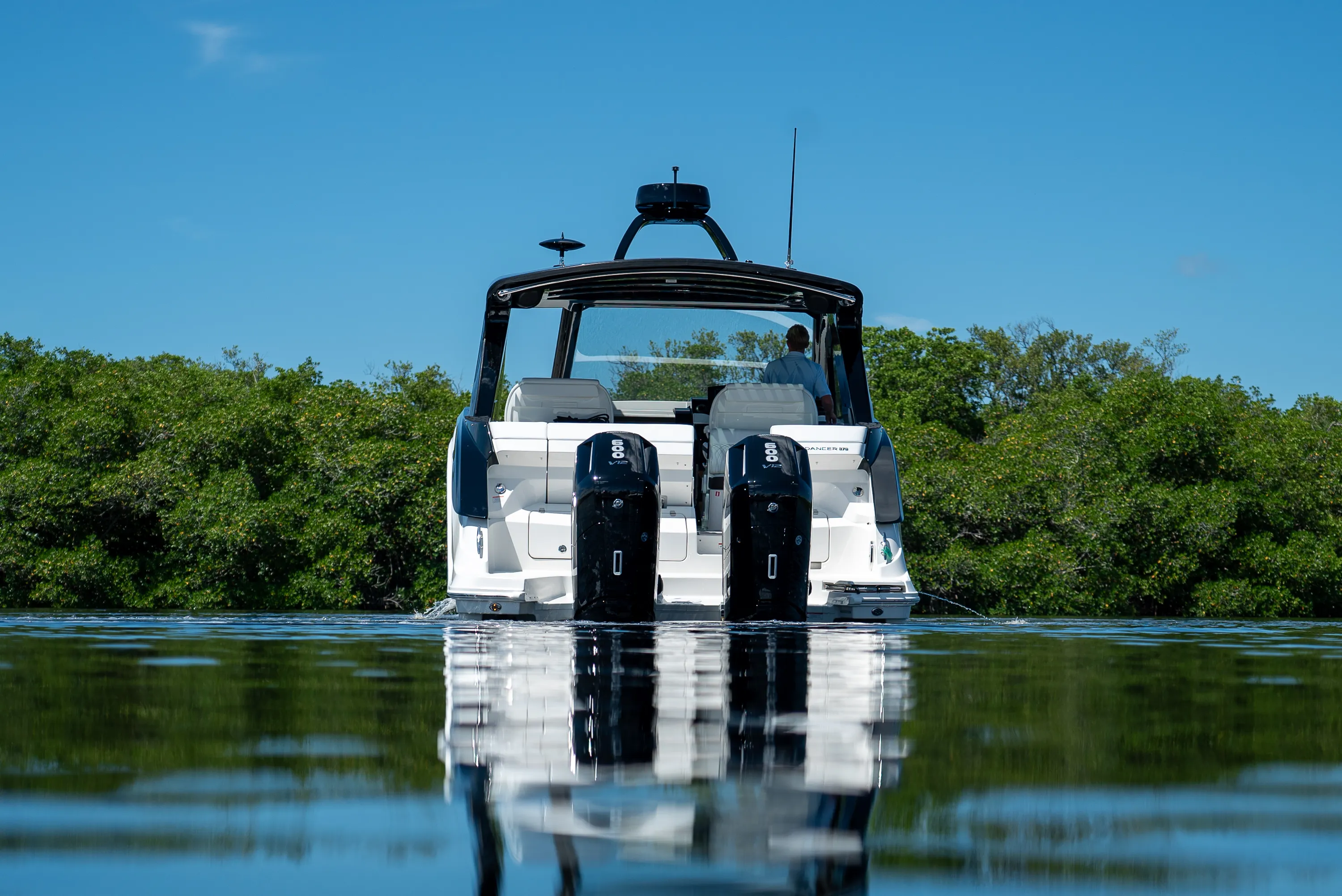 2026 Sea Ray Sundancer 370 Outboard Image Thumbnail #45