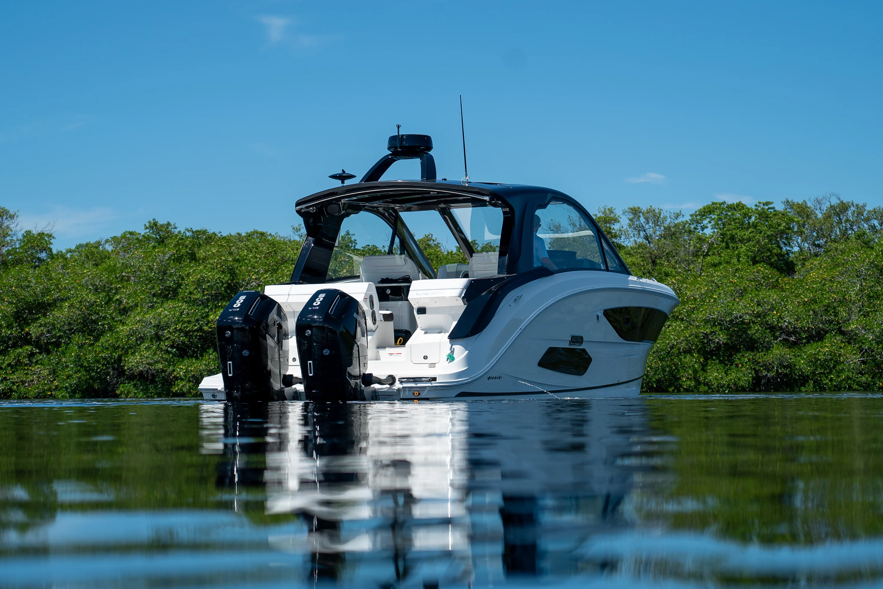 2026 Sea Ray Sundancer 370 Outboard Image Thumbnail #44