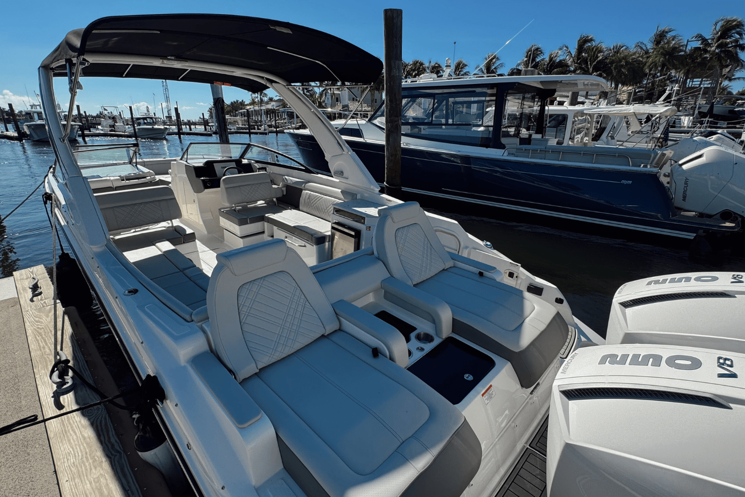 2026 Sea Ray SDX 290 Outboard Image Thumbnail #7
