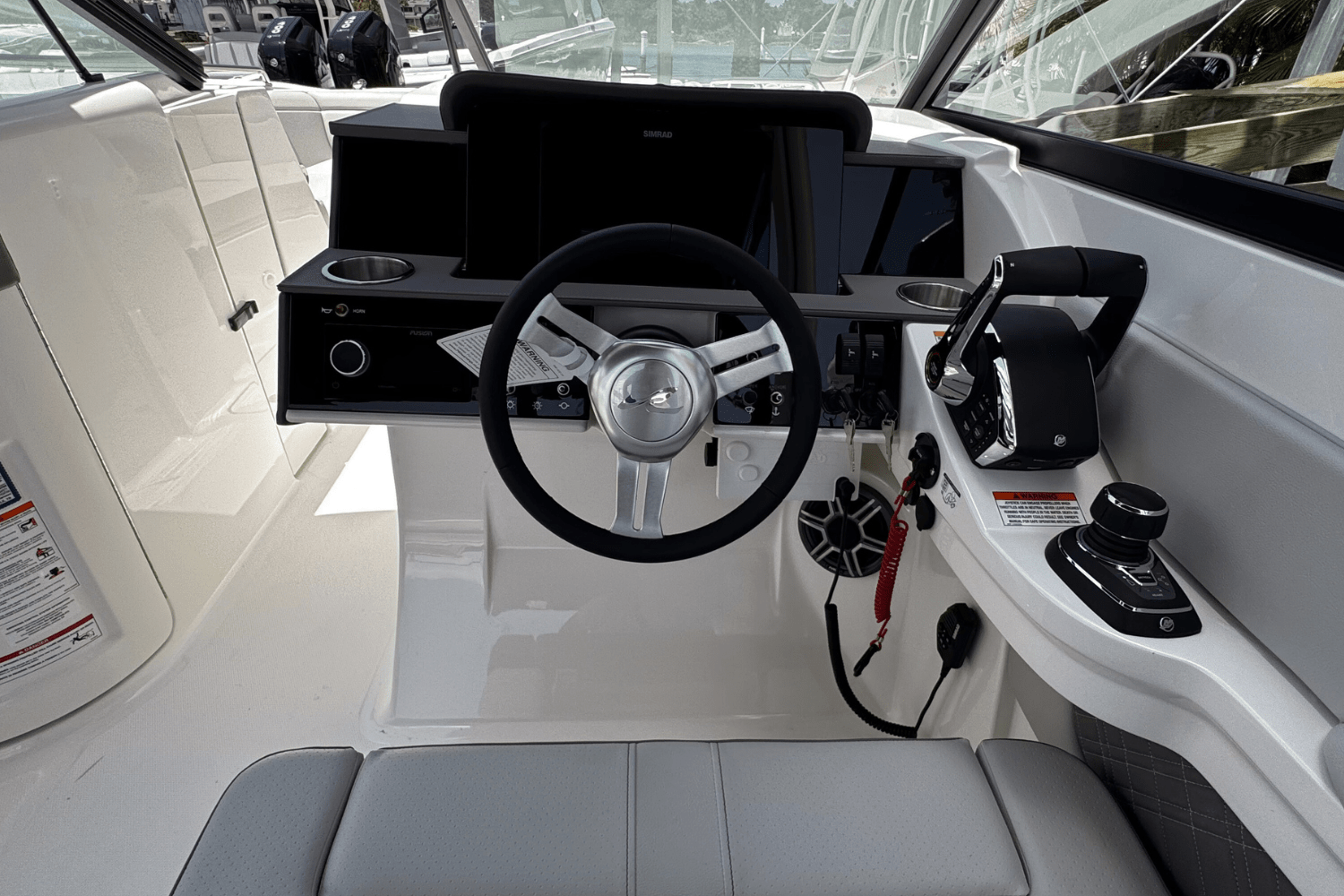 2026 Sea Ray SDX 290 Outboard Image Thumbnail #23