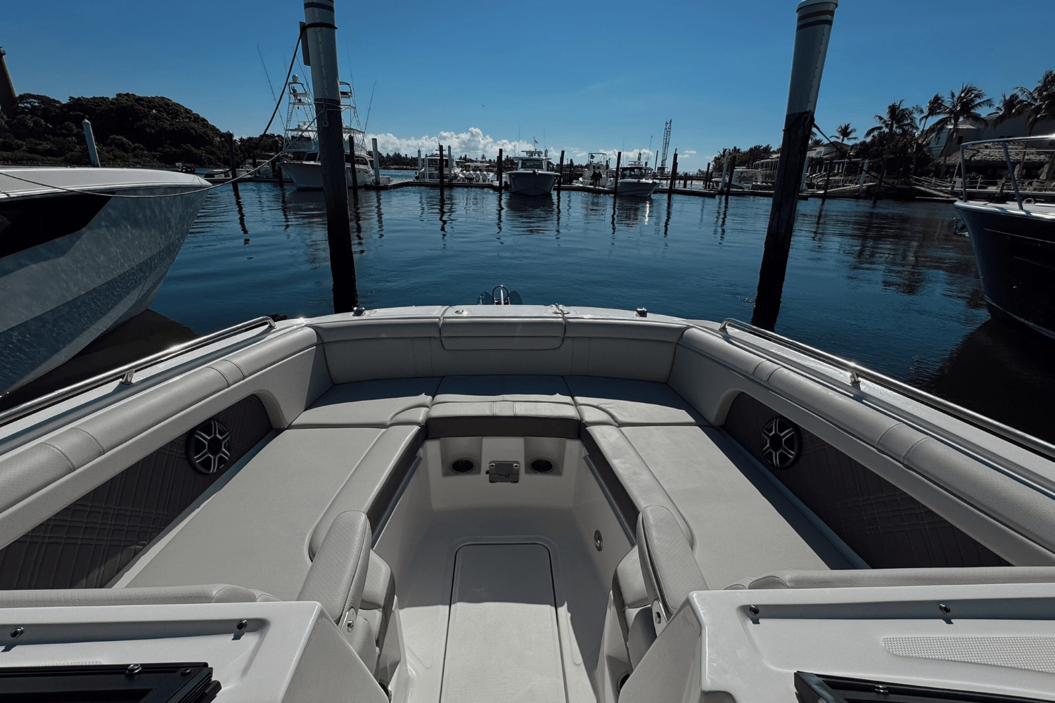 2026 Sea Ray SDX 290 Outboard Image Thumbnail #21