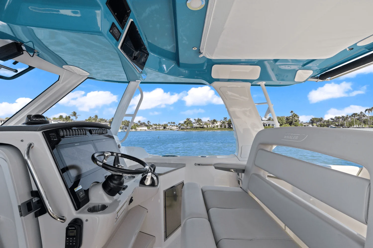 2022 Boston Whaler 350 REALM Image Thumbnail #26