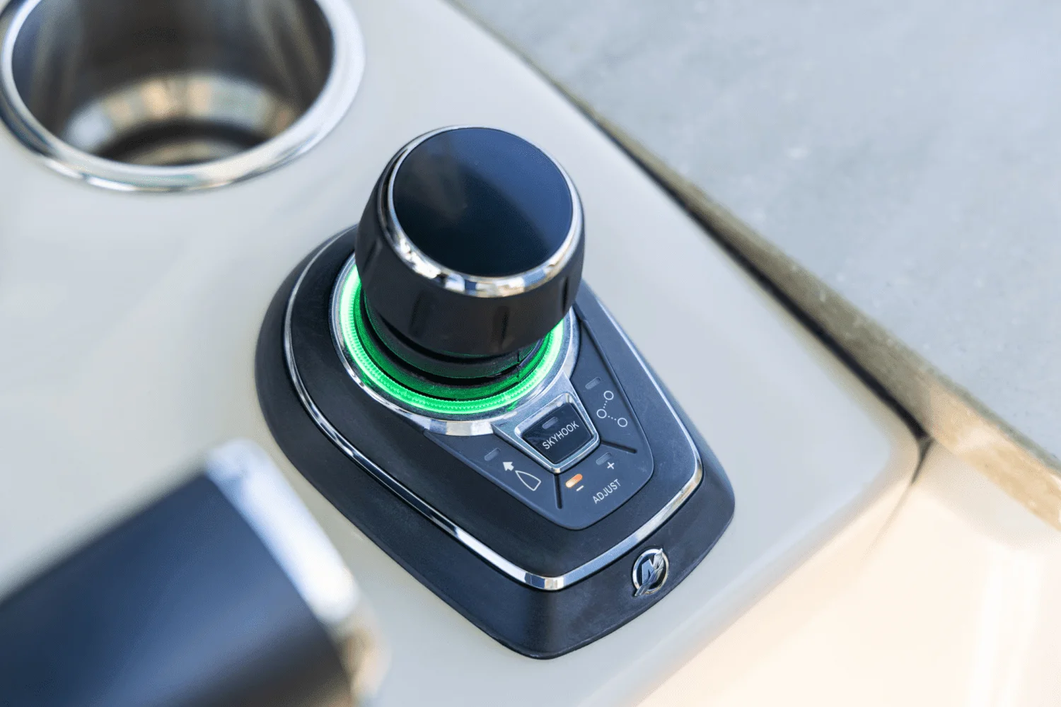 2022 Boston Whaler 350 REALM Image Thumbnail #31