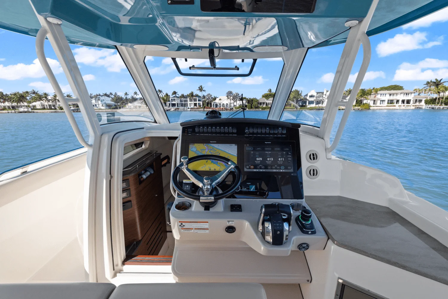 2022 Boston Whaler 350 REALM Image Thumbnail #27