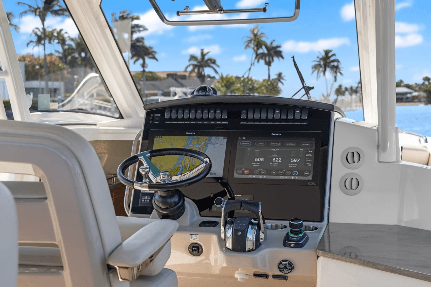 2022 Boston Whaler 350 REALM Image Thumbnail #29
