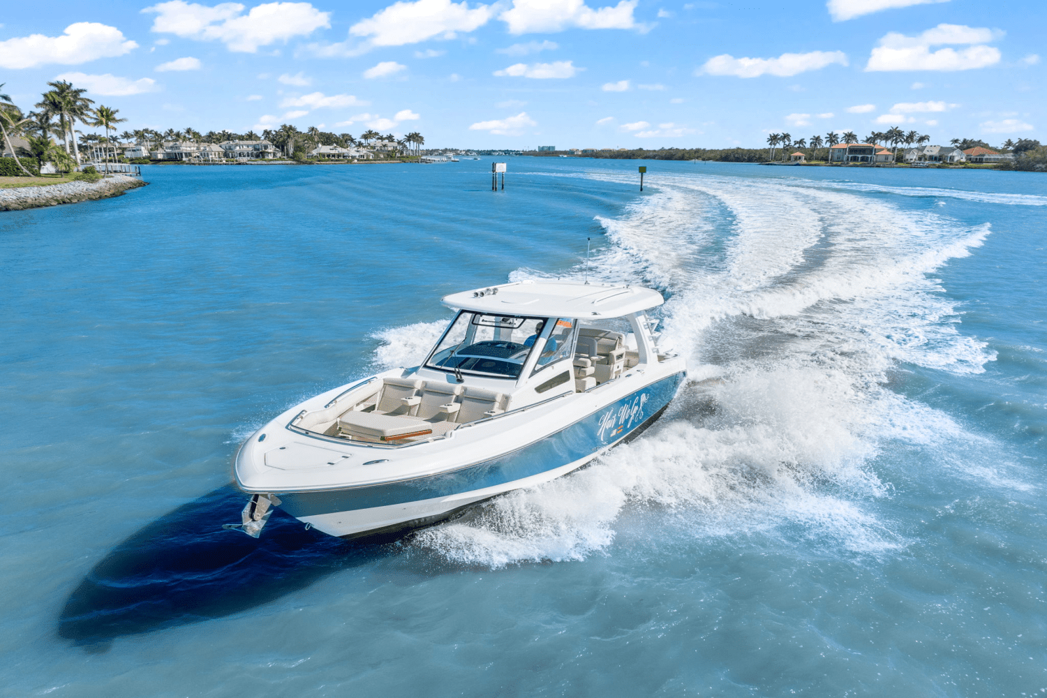 2022 Boston Whaler 350 REALM Image Thumbnail #2