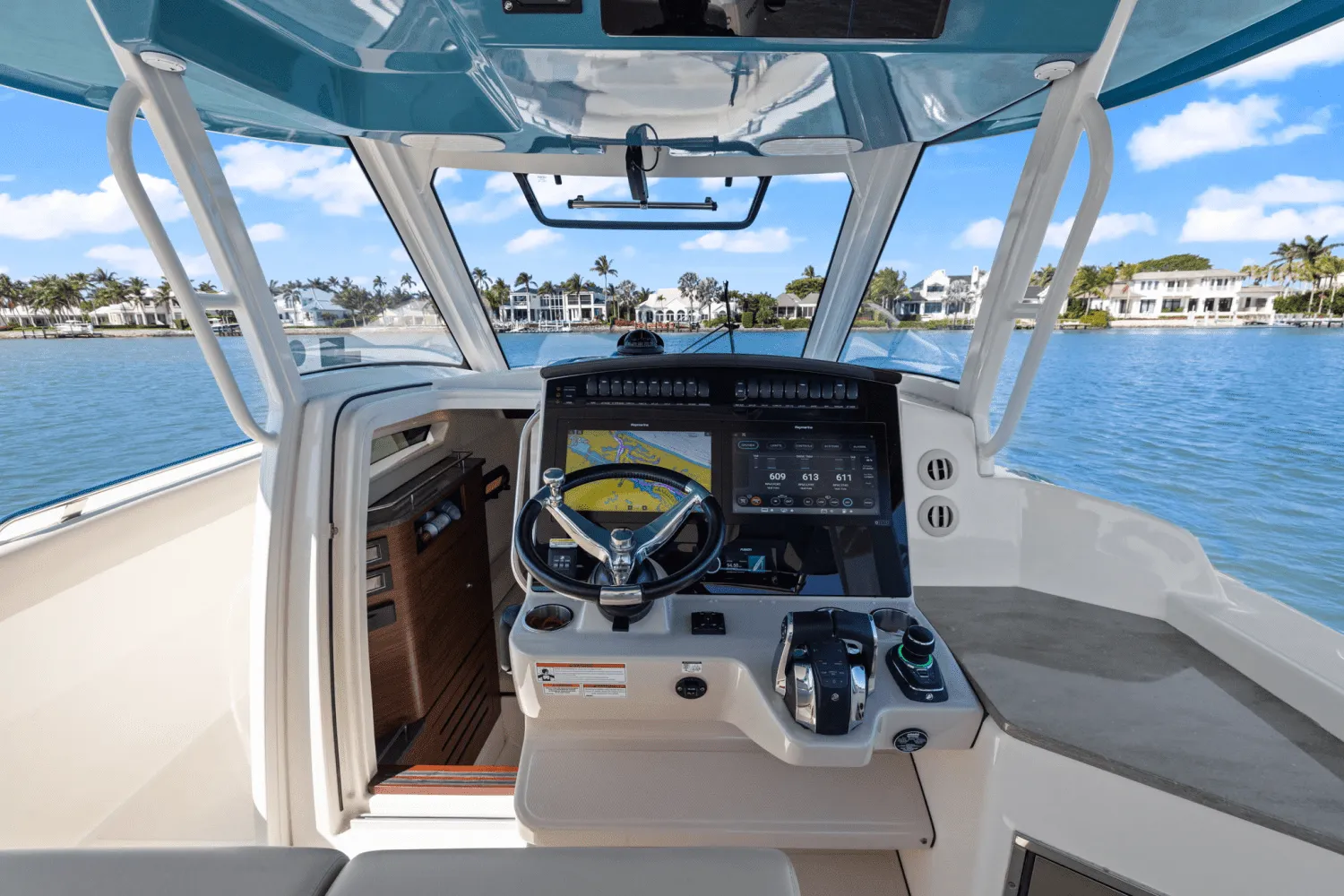 2022 Boston Whaler 350 REALM Image Thumbnail #27