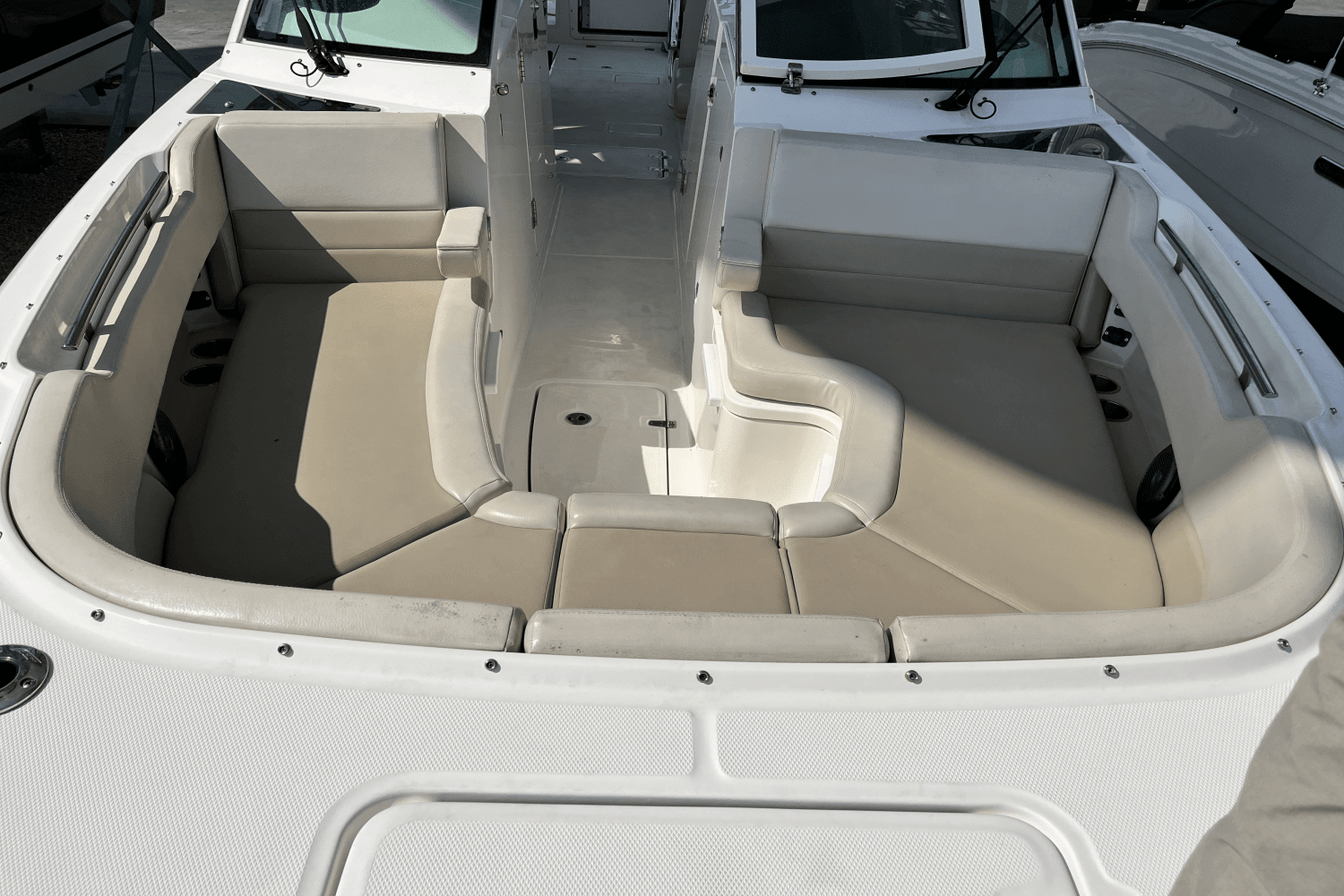 2020 Boston Whaler 320 VANTAGE Image Thumbnail #21