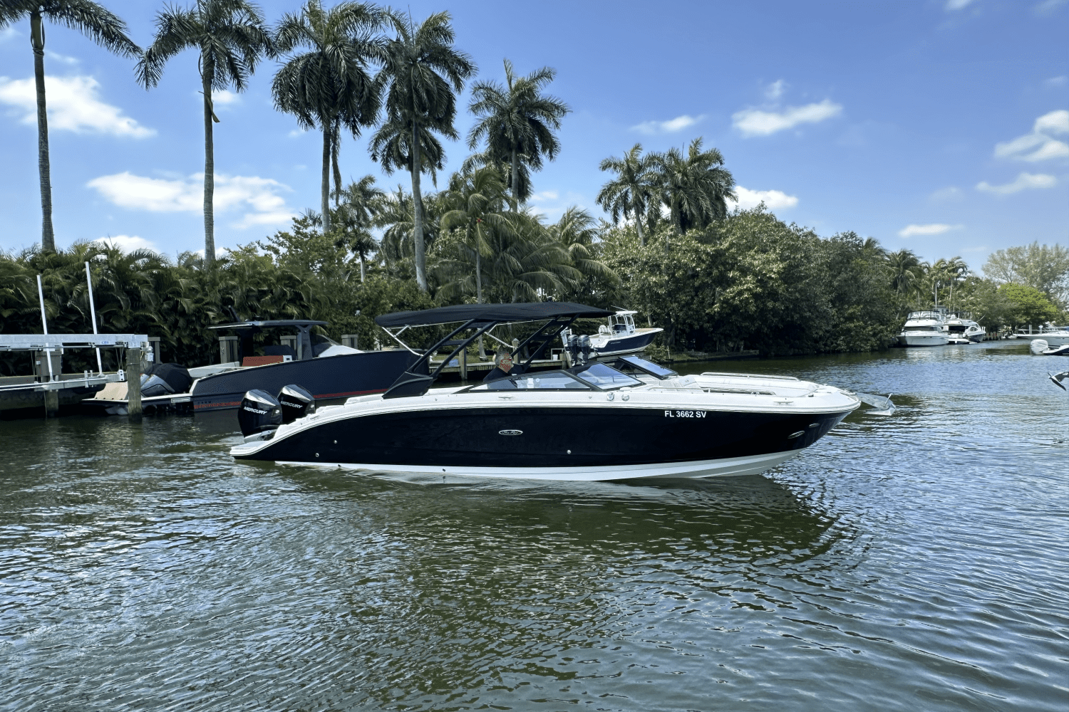 2021 Sea Ray SDX 290 Outboard Image Thumbnail #7