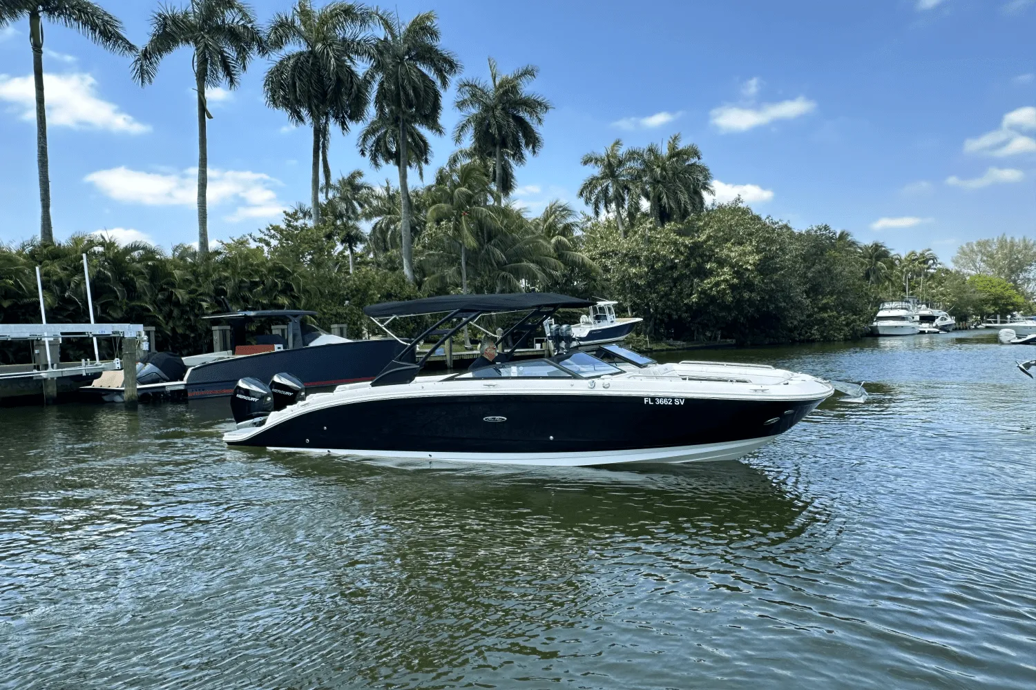 2021 Sea Ray SDX 290 Outboard Image Thumbnail #7