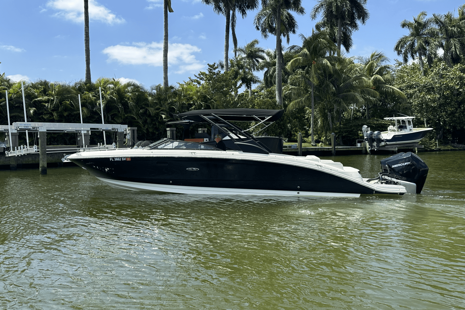 2021 Sea Ray SDX 290 Outboard Image Thumbnail #1