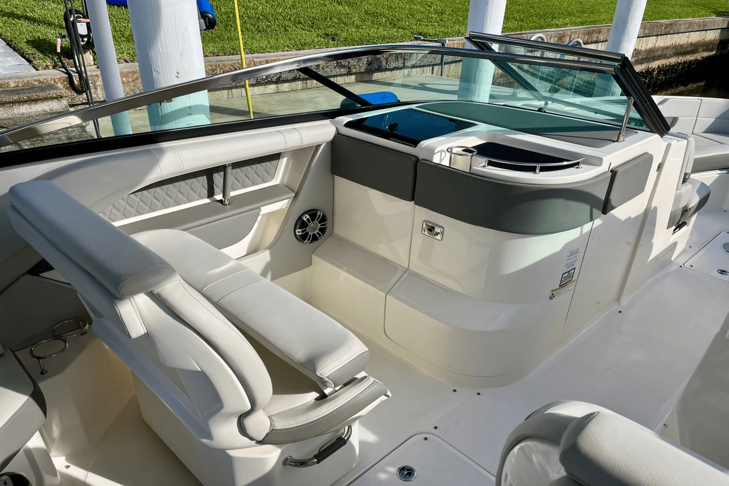 2023 Sea Ray 310 SLX-OB Image Thumbnail #21