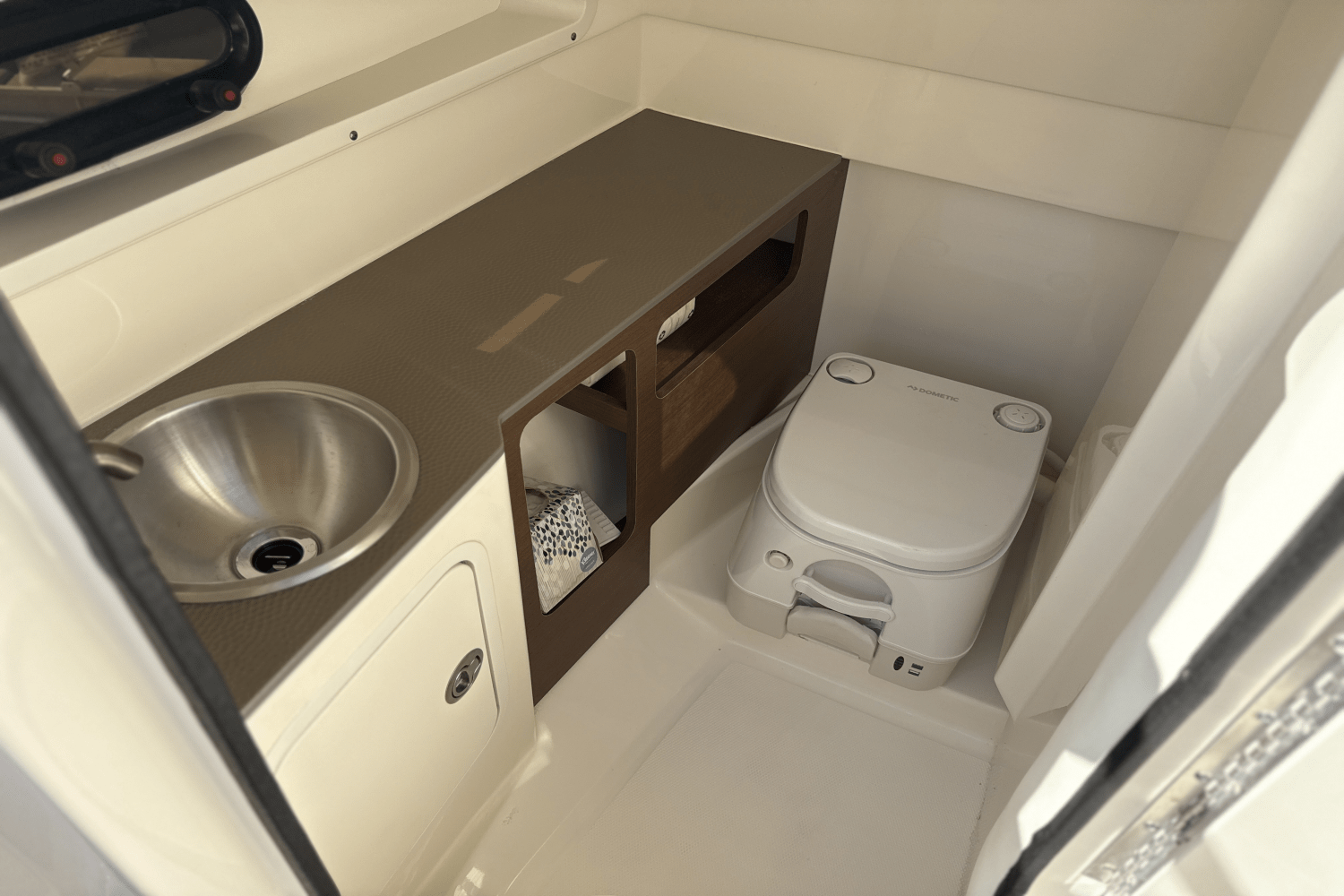 2019 Sea Ray SDX 270 OUTBOARD Image Thumbnail #30