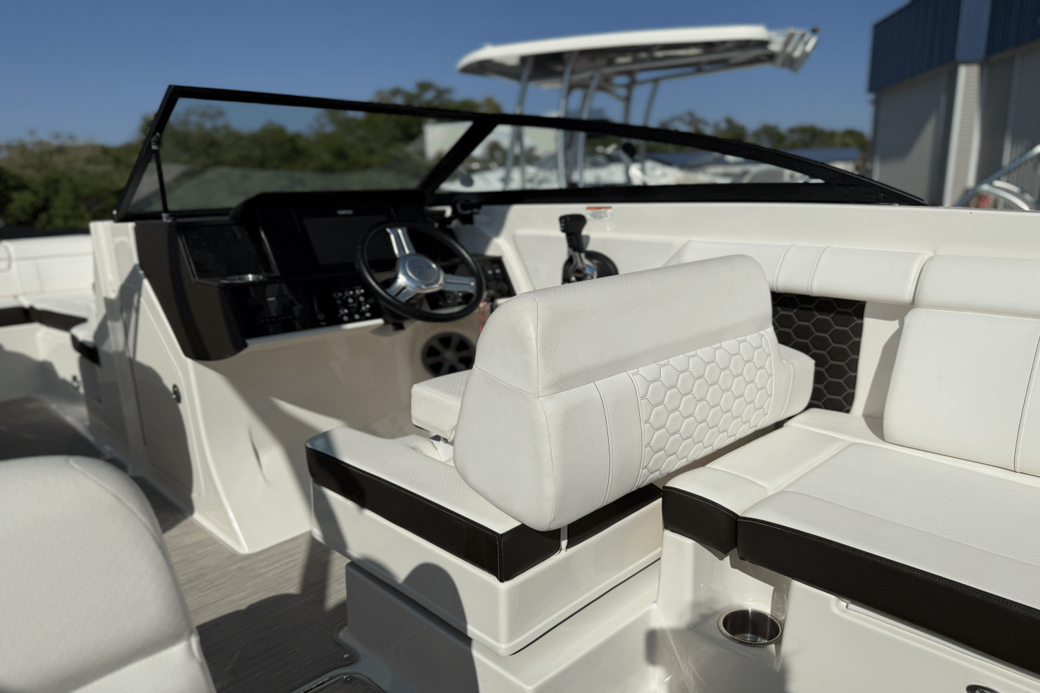 2019 Sea Ray SDX 270 OUTBOARD Image Thumbnail #31