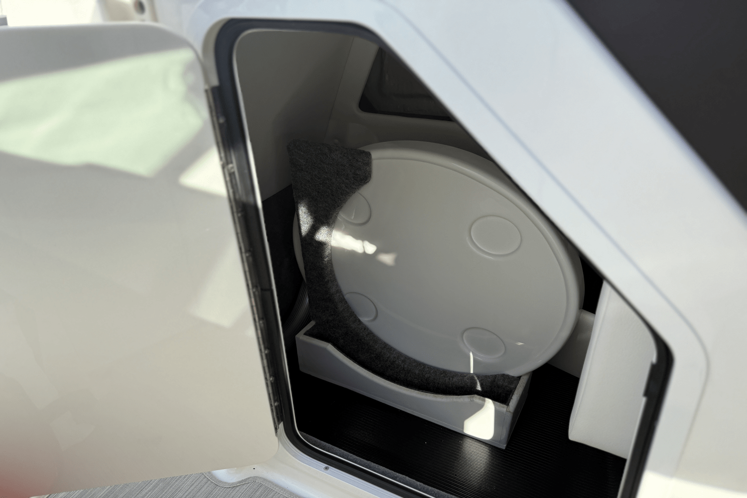 2019 Sea Ray SDX 270 OUTBOARD Image Thumbnail #41
