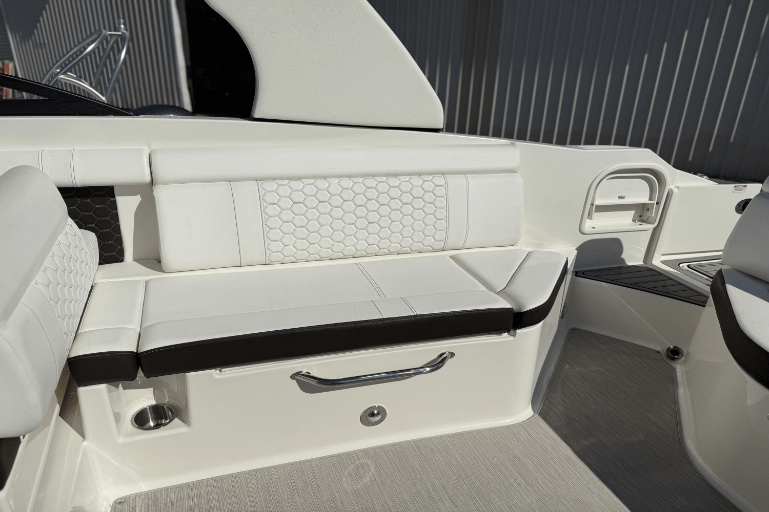 2019 Sea Ray SDX 270 OUTBOARD Image Thumbnail #23
