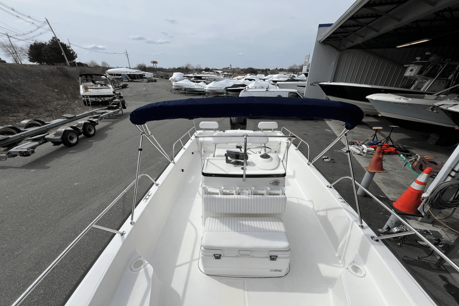 2015 Boston Whaler 210 MONTAUK Image Thumbnail #13