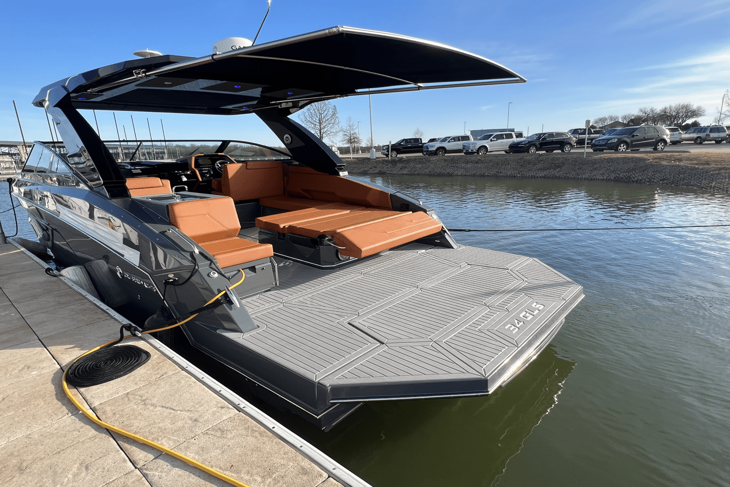 2023 Cruisers Yachts 34GLS I/O SOUTH BEACH Image Thumbnail #6