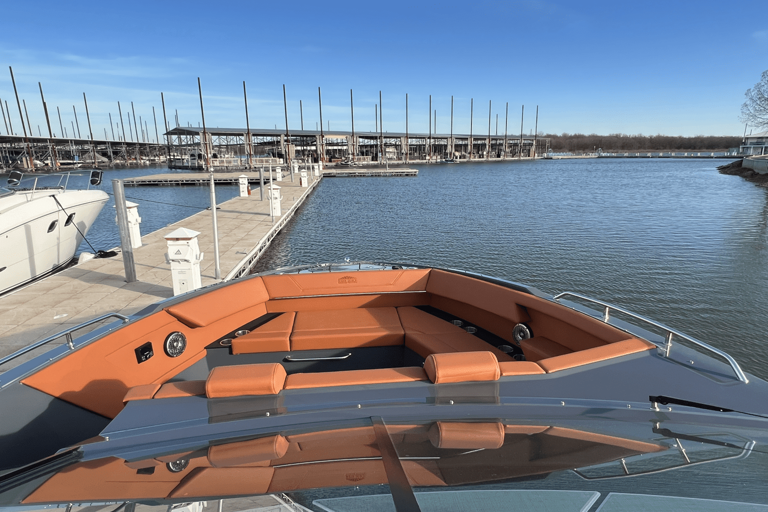 2023 Cruisers Yachts 34GLS I/O SOUTH BEACH Image Thumbnail #33