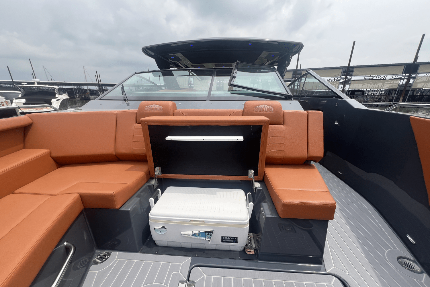 2023 Cruisers Yachts 34GLS I/O SOUTH BEACH Image Thumbnail #6
