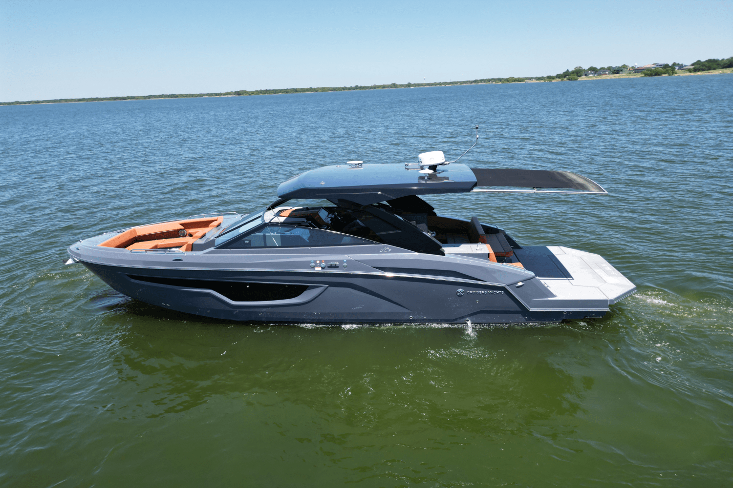 2023 Cruisers Yachts 34GLS I/O SOUTH BEACH Image Thumbnail #4