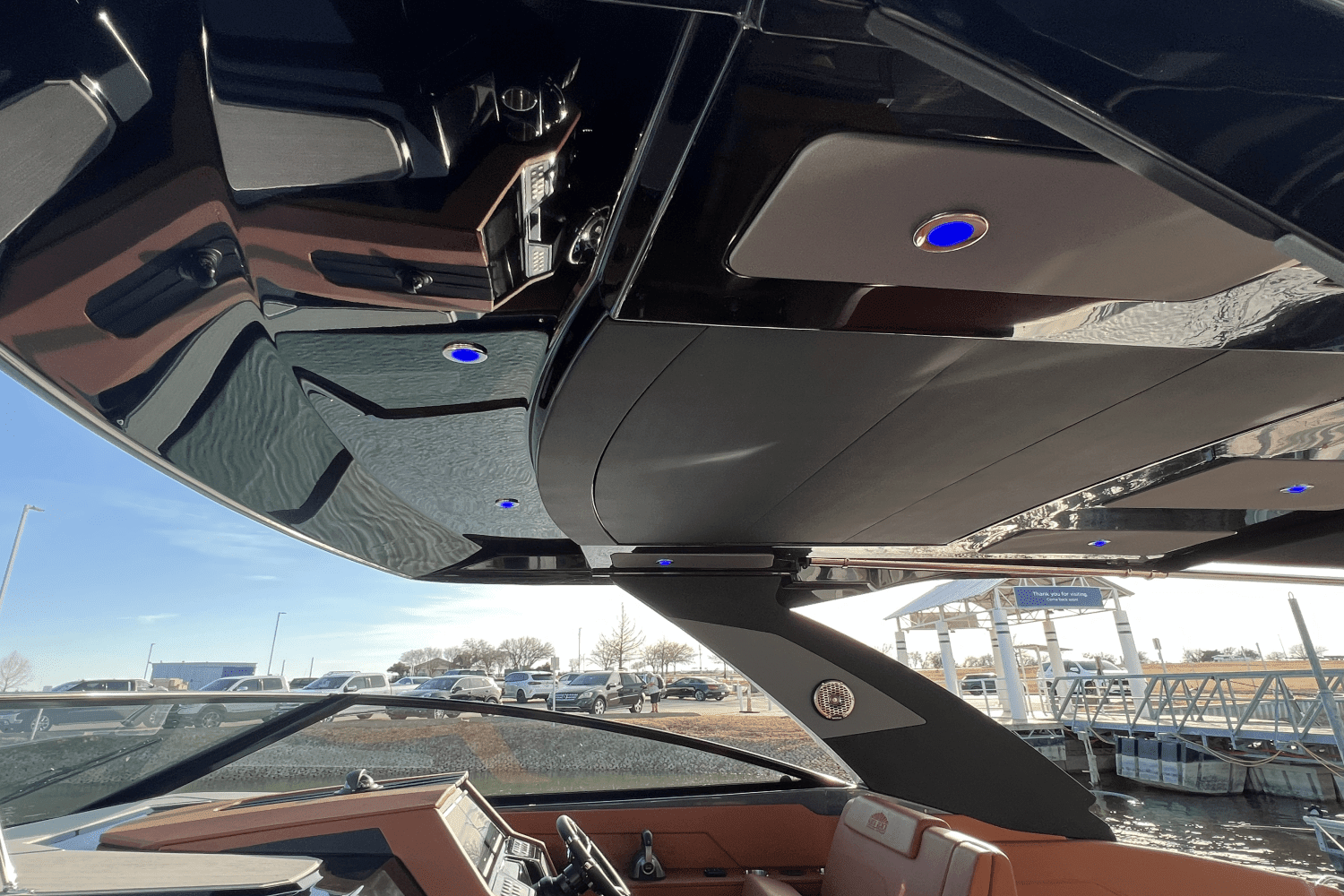 2023 Cruisers Yachts 34GLS I/O SOUTH BEACH Image Thumbnail #10