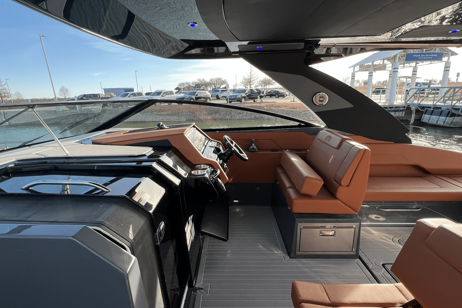 2023 Cruisers Yachts 34GLS I/O SOUTH BEACH Image Thumbnail #11