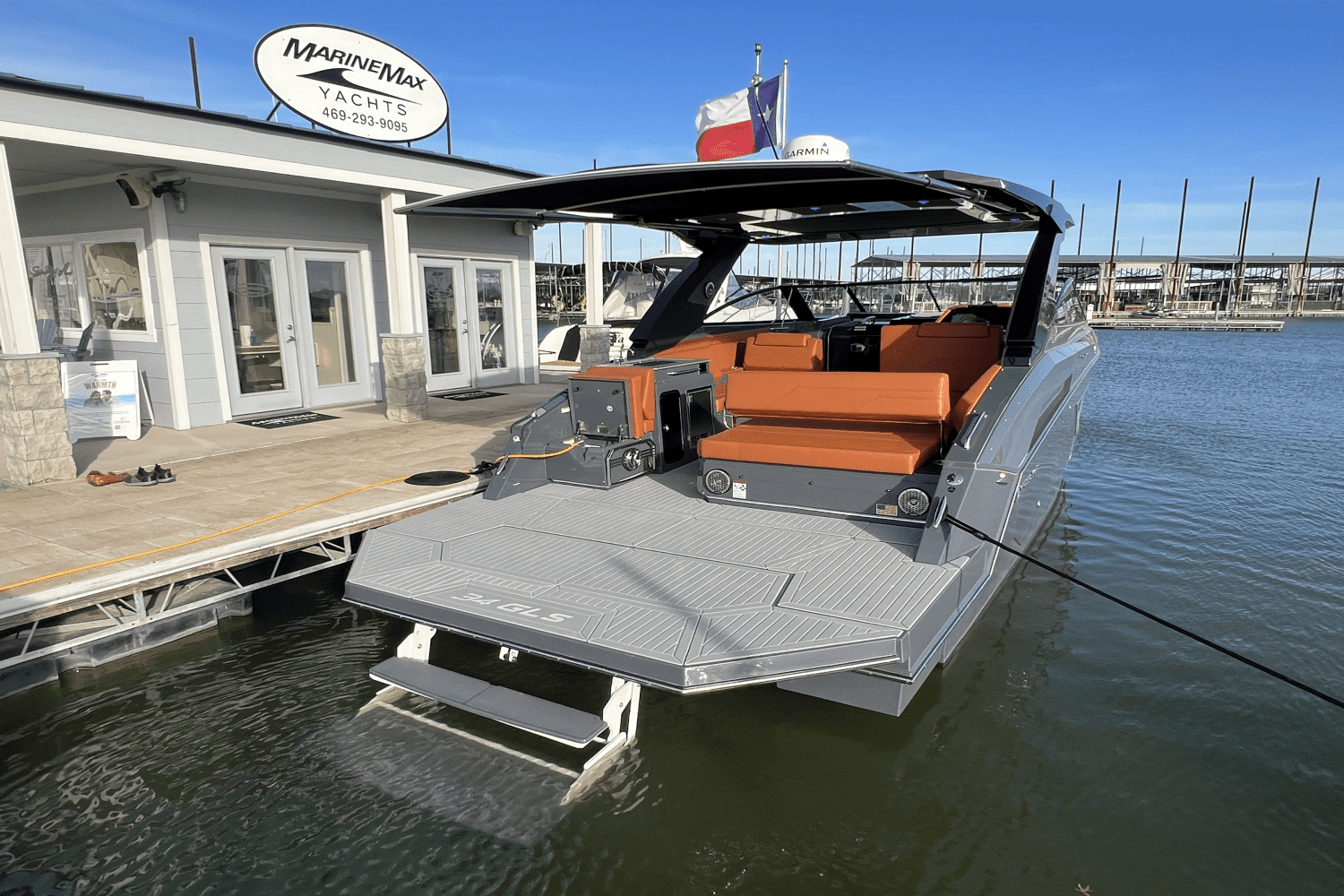 2023 Cruisers Yachts 34GLS I/O SOUTH BEACH Image Thumbnail #23
