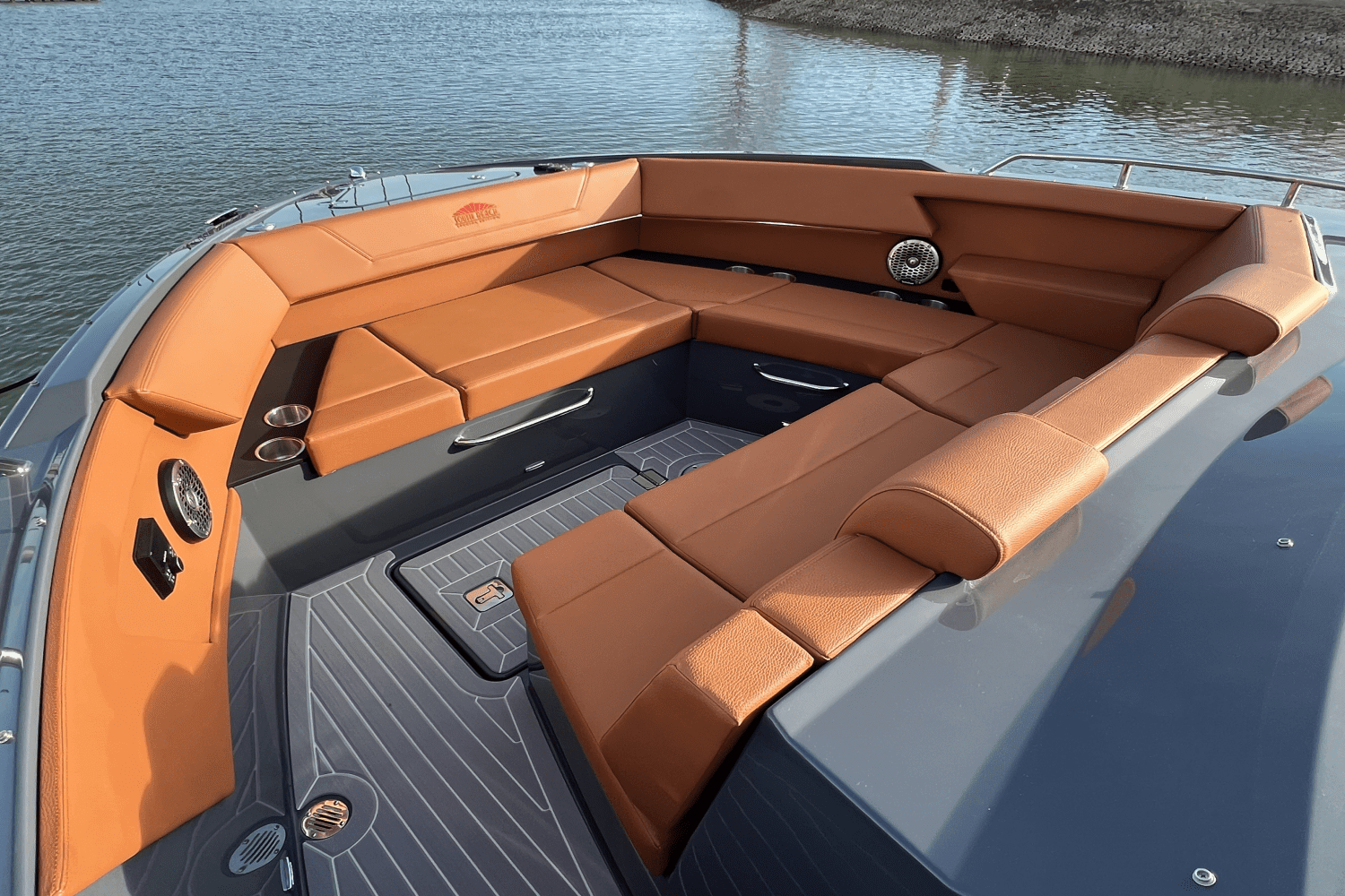 2023 Cruisers Yachts 34GLS I/O SOUTH BEACH Image Thumbnail #36