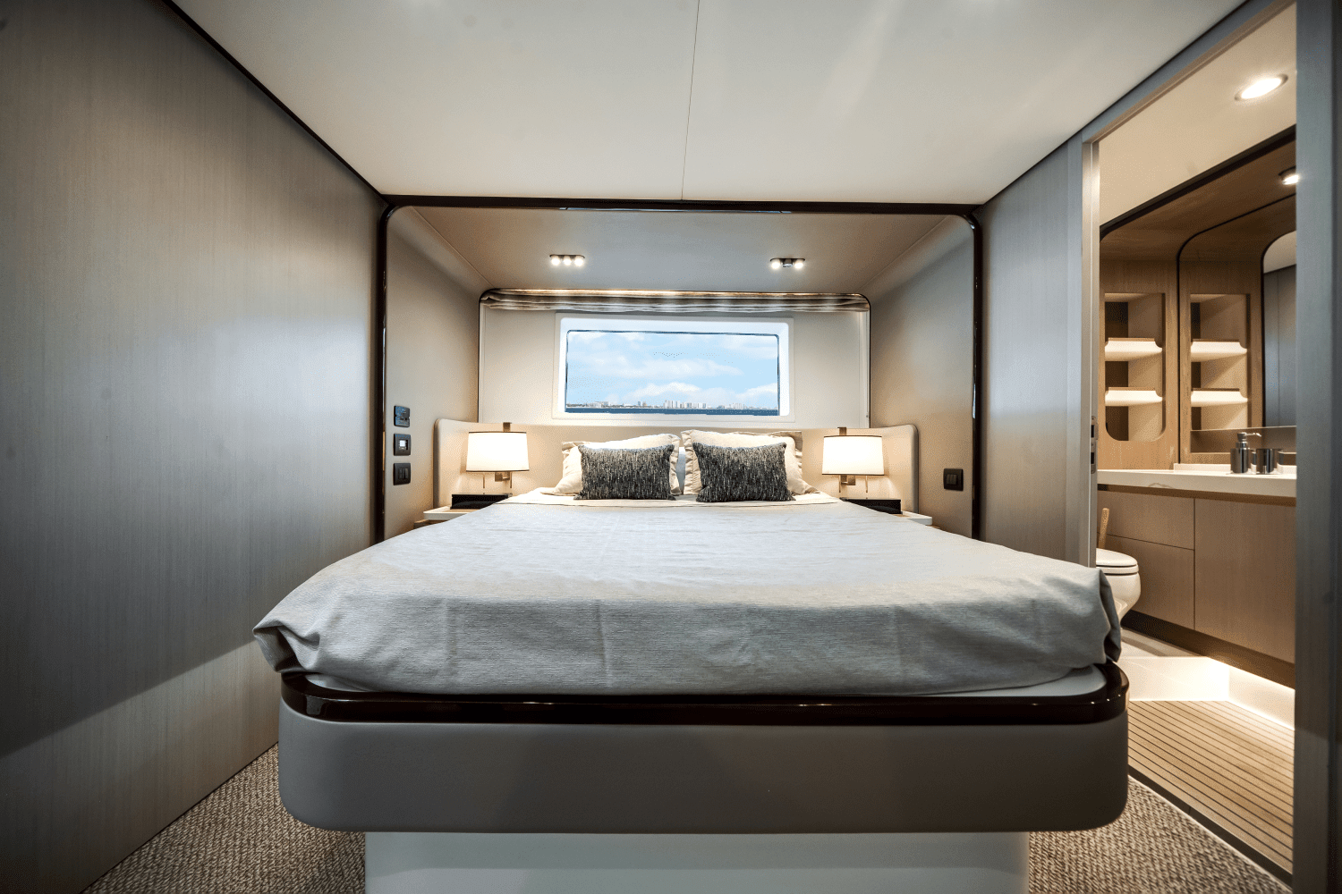 2022 Azimut
                                                             60 FLYBRIDGE Image Thumbnail #44