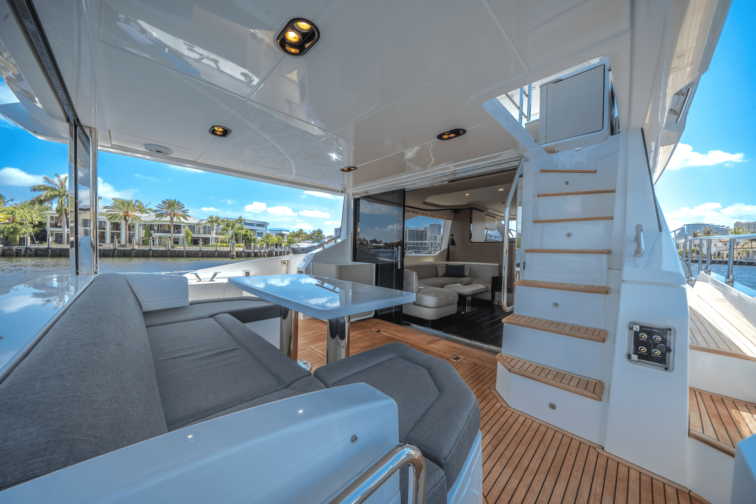 2022 Azimut
                                                             60 FLYBRIDGE Image Thumbnail #14