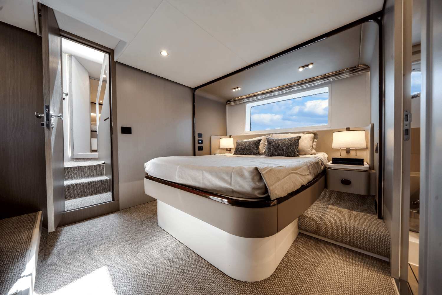 2022 Azimut
                                                             60 FLYBRIDGE Image Thumbnail #51