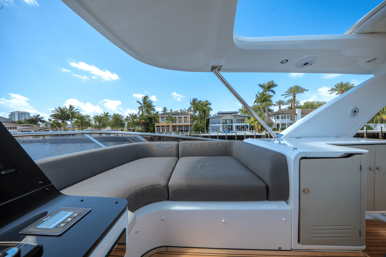 2022 Azimut
                                                             60 FLYBRIDGE Image Thumbnail #61