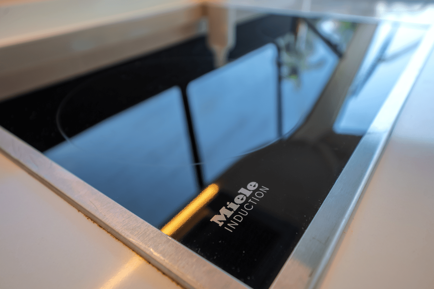 2022 Azimut
                                                             60 FLYBRIDGE Image Thumbnail #23