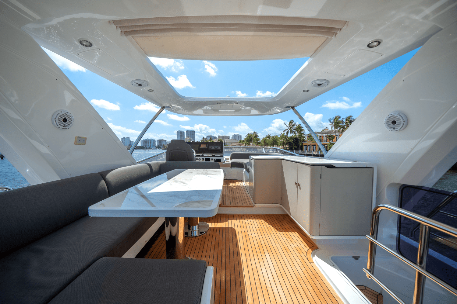 2022 Azimut
                                                             60 FLYBRIDGE Image Thumbnail #55