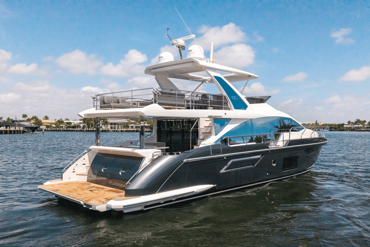 2022 Azimut
                                                             60 FLYBRIDGE Image Thumbnail #8