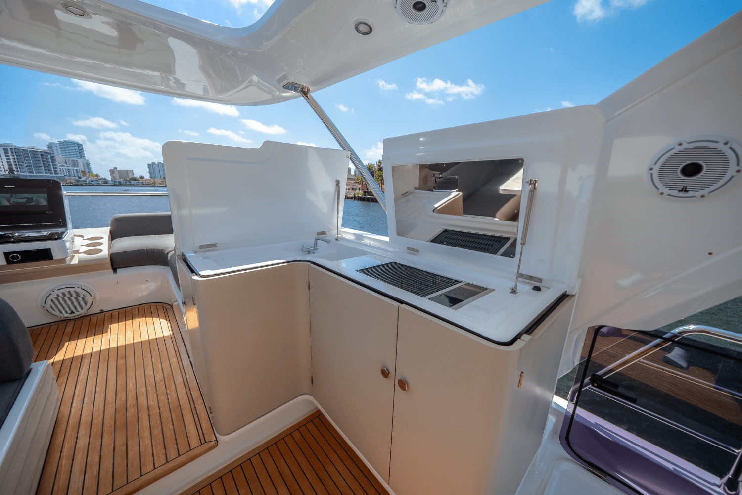 2022 Azimut
                                                             60 FLYBRIDGE Image Thumbnail #56